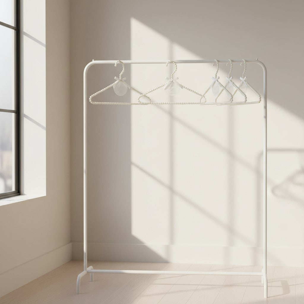 The Ever After Pearl Hanger