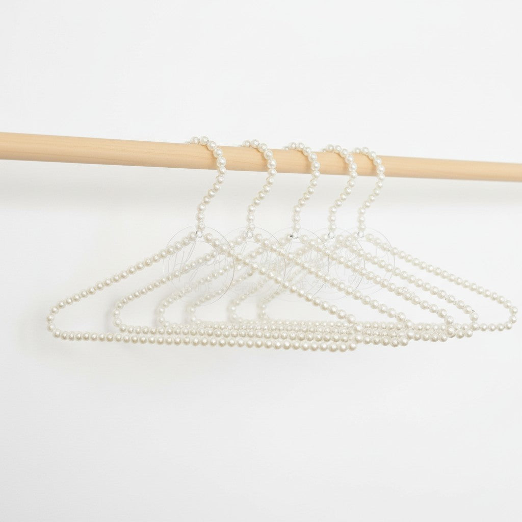 The Ever After Pearl Hanger